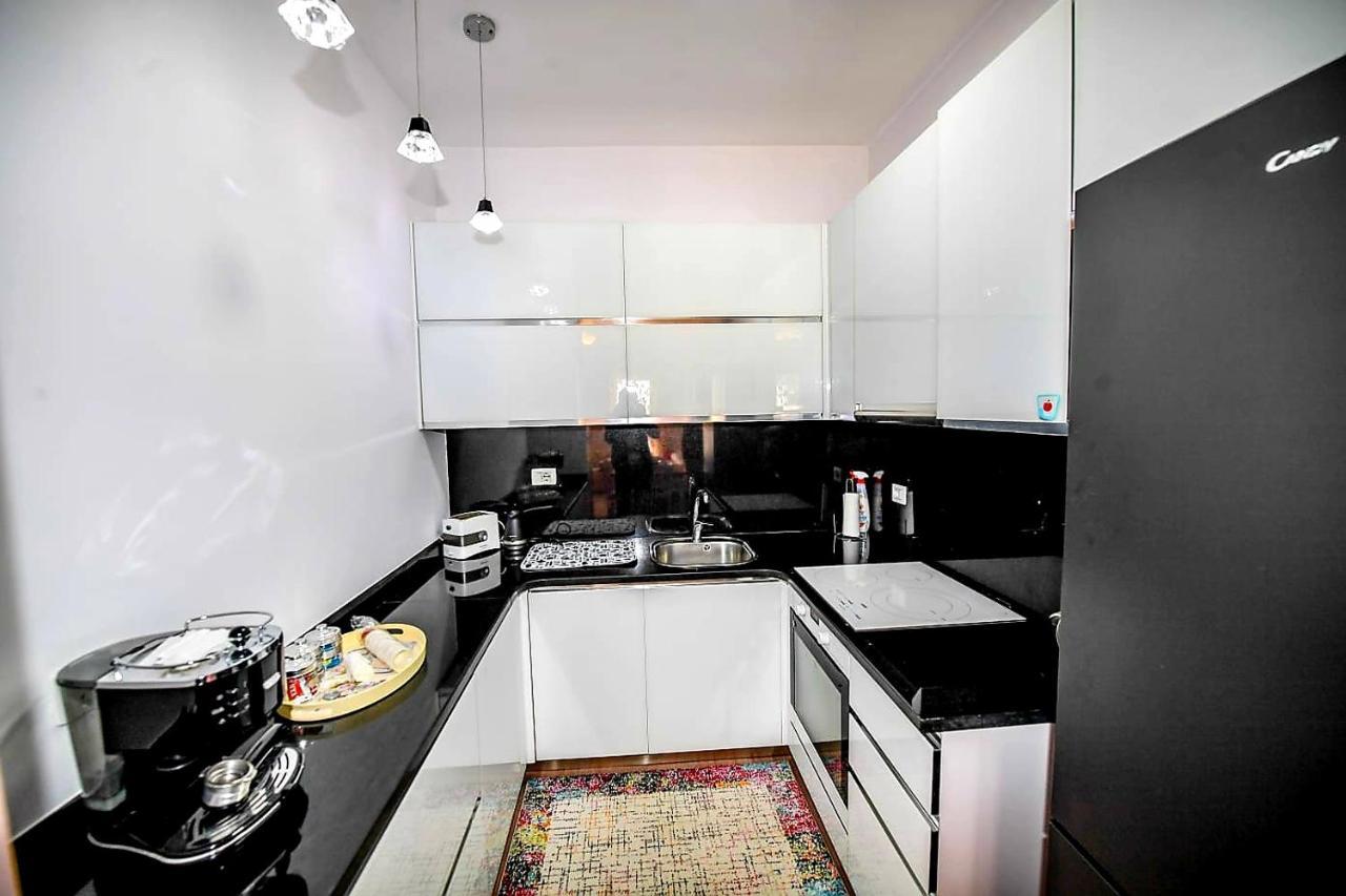 Happy Stories' Apartment In City Centre Shkodër Exteriör bild
