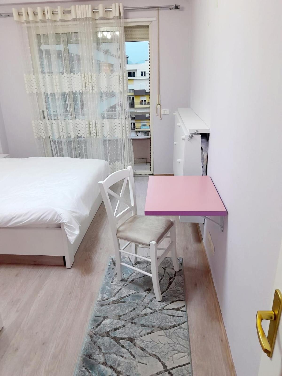 Happy Stories' Apartment In City Centre Shkodër Exteriör bild